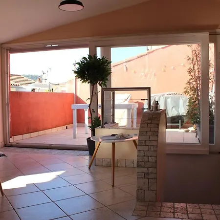 La Tropezienne, Duplex 73 M2, 100 M Du Port, Climatisation, Grande Terrasse 滨海萨纳里