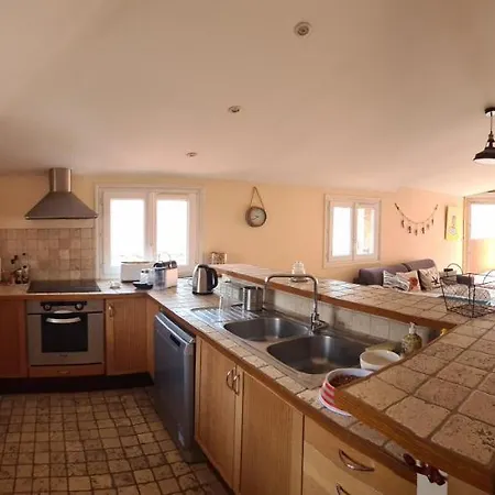 Apartamento La Tropezienne, Duplex 73 M2, 100 M Du Port, Climatisation, Grande Terrasse Sanary-sur-Mer