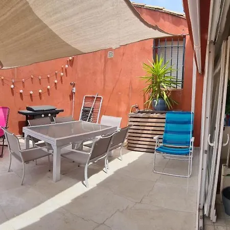 La Tropezienne, Duplex 73 M2, 100 M Du Port, Climatisation, Grande Terrasse Sanary-sur-Mer