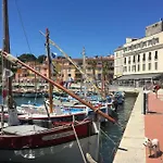 Apartmán La Tropezienne, Duplex 73 M2, 100 M Du Port, Climatisation, Grande Terrasse Sanary-sur-Mer