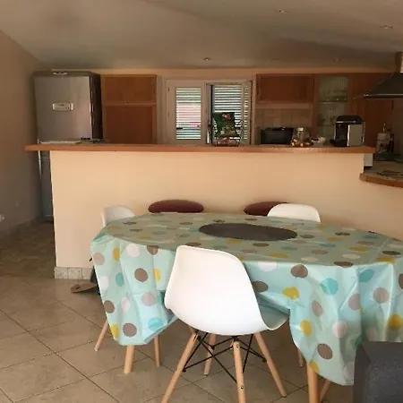 La Tropezienne, Duplex 73 M2, 100 M Du Port, Climatisation, Grande Terrasse