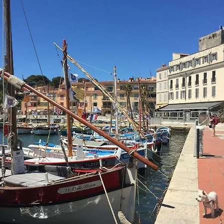 Apartmán La Tropezienne, Duplex 73 M2, 100 M Du Port, Climatisation, Grande Terrasse Sanary-sur-Mer